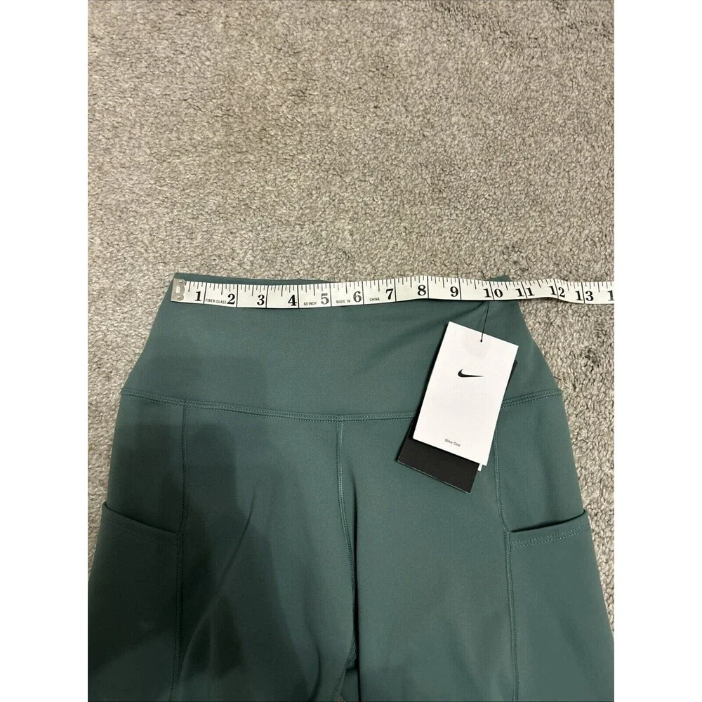 Nike Women's One High-Waisted 8